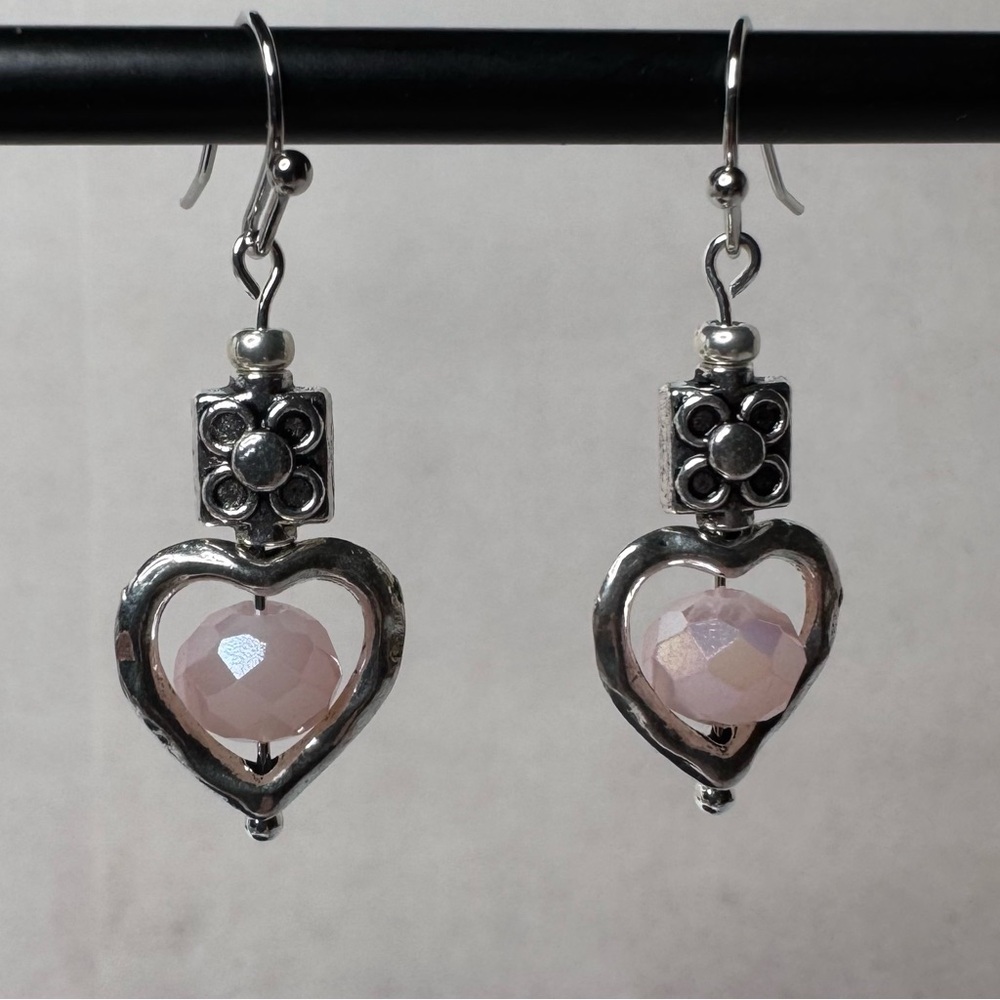 HAND CRAFTED Floral Heart Earrings 1 1/2” Silver Pink NWT - Picture 6 of 13